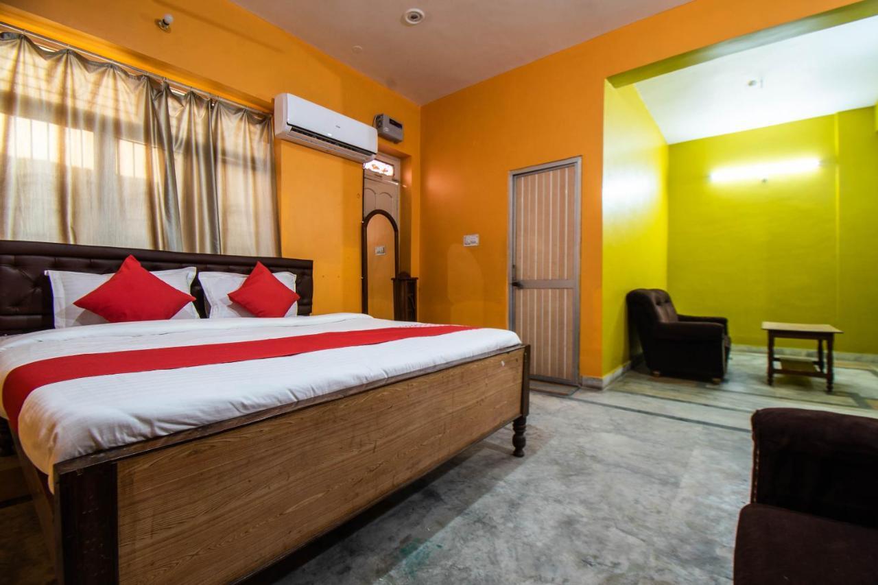 Oyo 29792 Piyush Hajipur Hotel Exterior photo